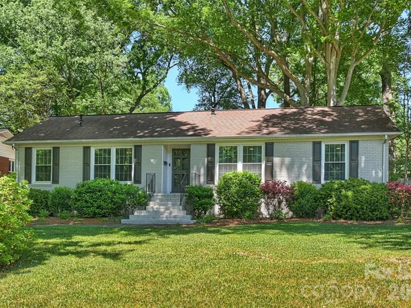 2215 Shadyview Dr, Charlotte, NC 28210