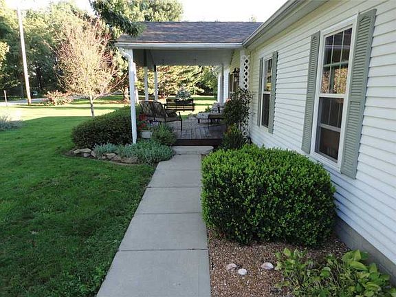 2nd image of 1321 S County Road 525 W