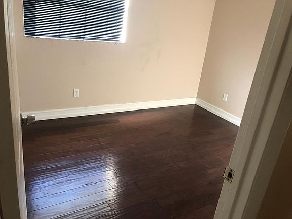 4th image of 113 Capehart Dr