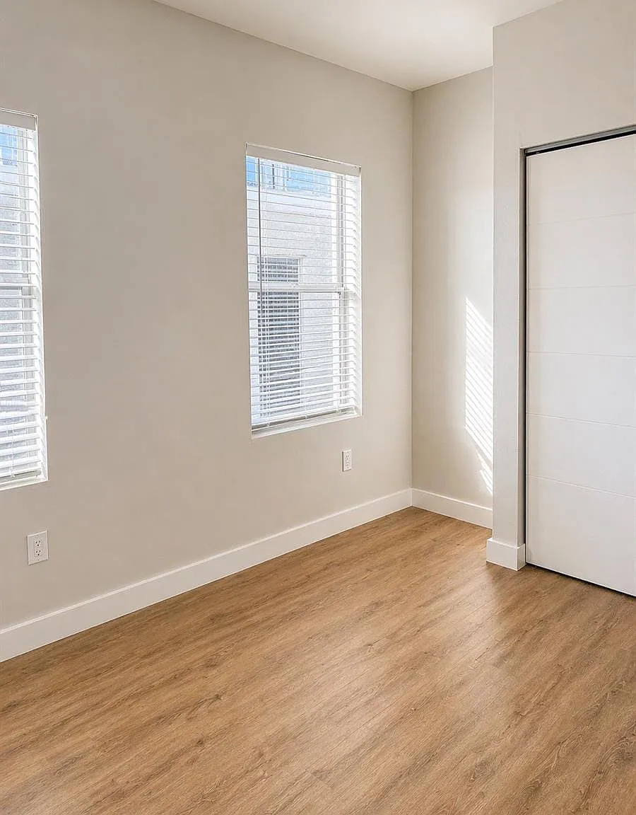2 bed, 650 sqft, $2,350 — Photo 4