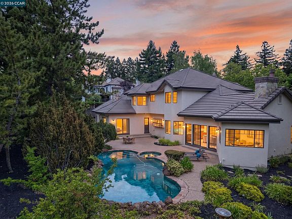 3rd image of 4423 Deer Ridge Rd