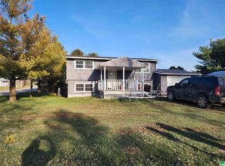 611 Dakota St, Emerson, NE 68733