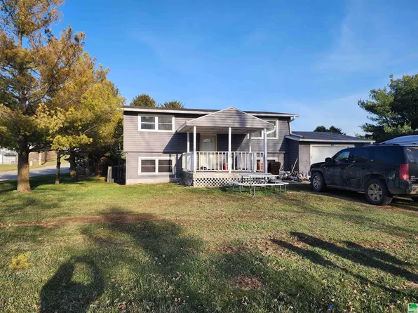 611 Dakota St, Emerson, NE 68733