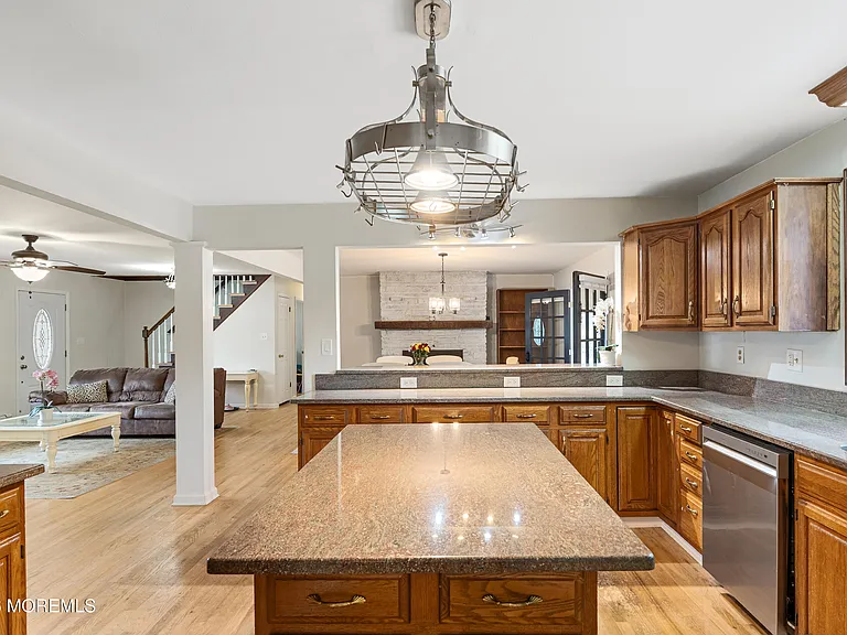 50 Algonquin Ave — Photo 10