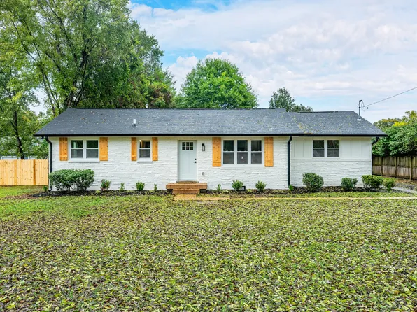 1112 Tuckahoe Dr, Nashville, TN 37207