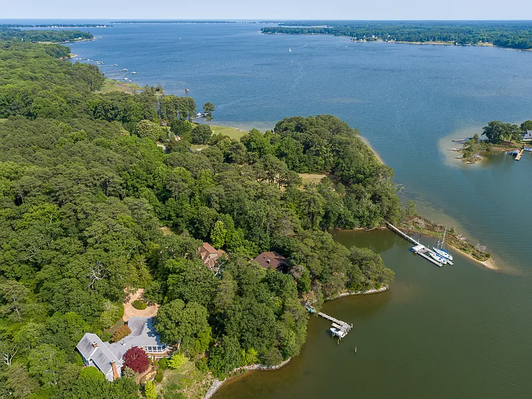 Overhead from 1000 feet showing Piankatank River.