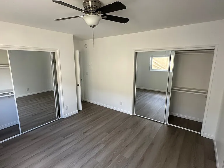 Sepulveda Apartments — Photo 18