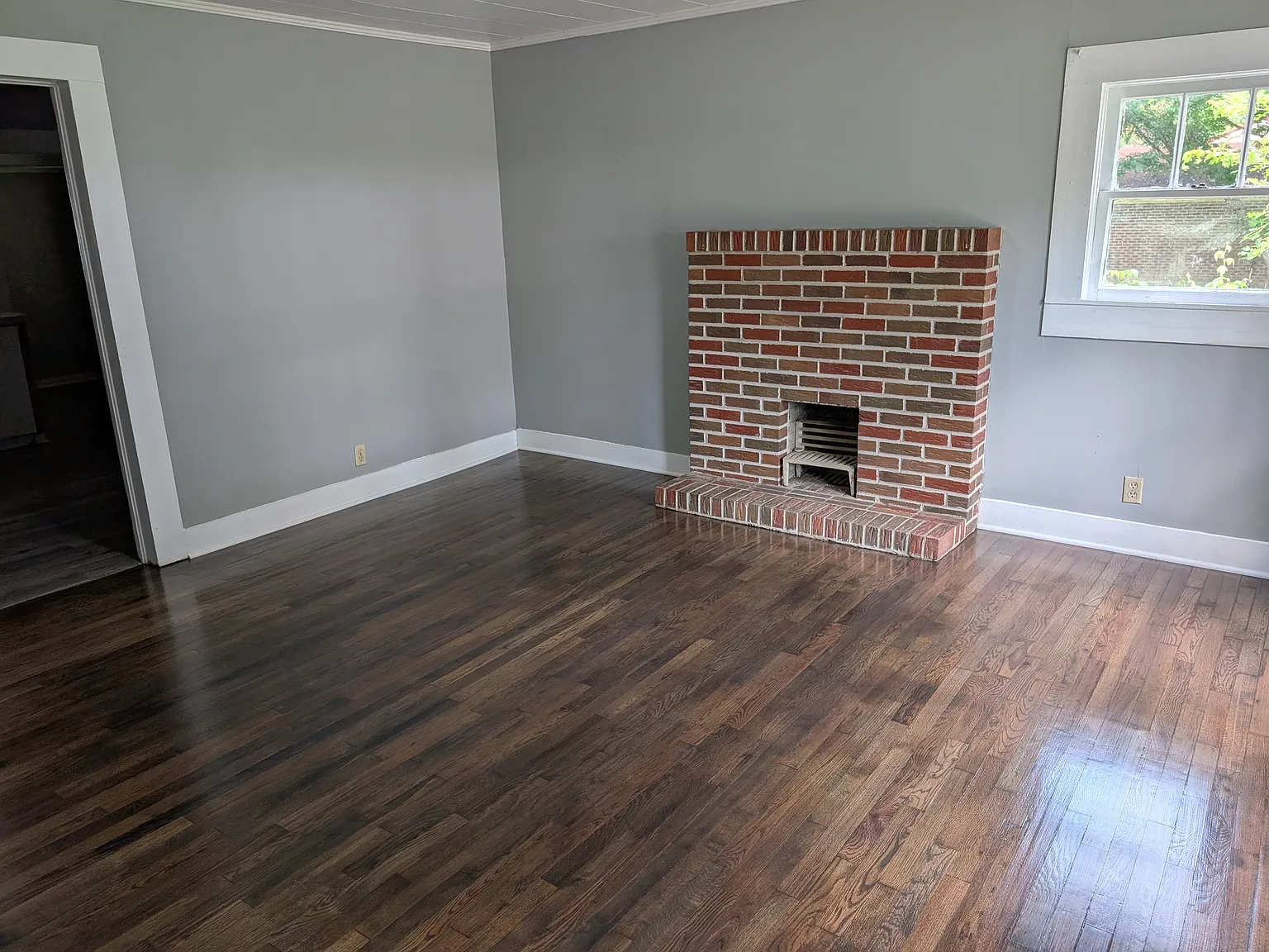 3 bed, 1356 sqft, $850 — Photo 2