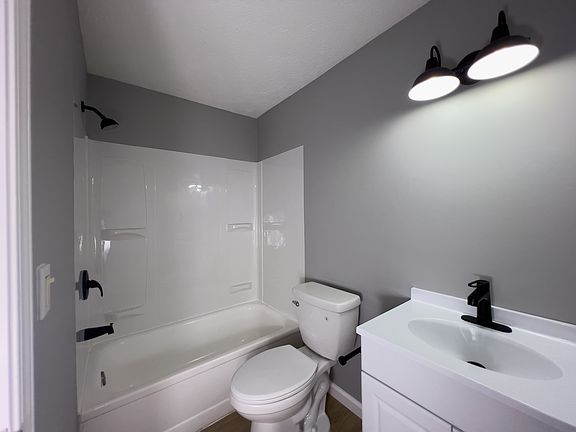 2nd image of 4337 Clarkwood Pkwy #11B