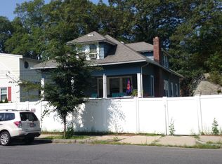 2515 Centre St, West Roxbury, MA 02132