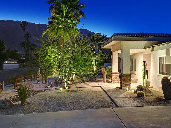 5th image of 1366 E San Jacinto Way