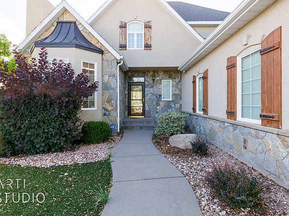 2nd image of 349 S Lloyd Canyon Dr