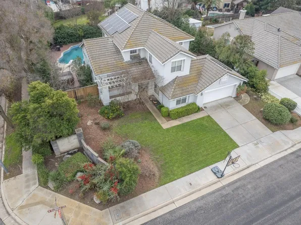 2192 Decatur Ave, Clovis, CA 93611