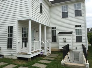 2484 Port Potomac Ave, Woodbridge, VA 22191