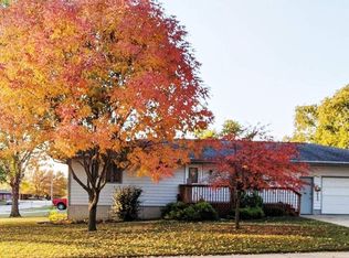 417 Granville Ave, Beatrice, NE 68310