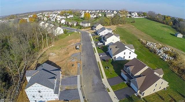 2nd image of 144 Walker Dr Lot 16