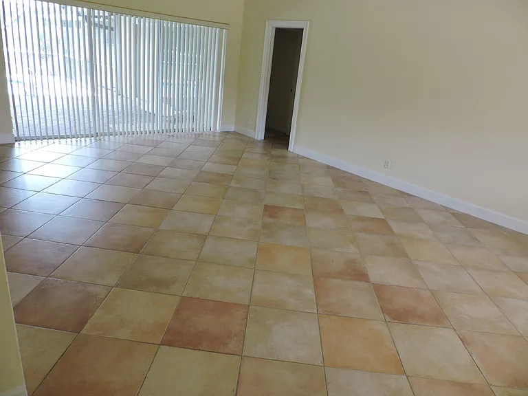4529 Square Lake Dr — Photo 10