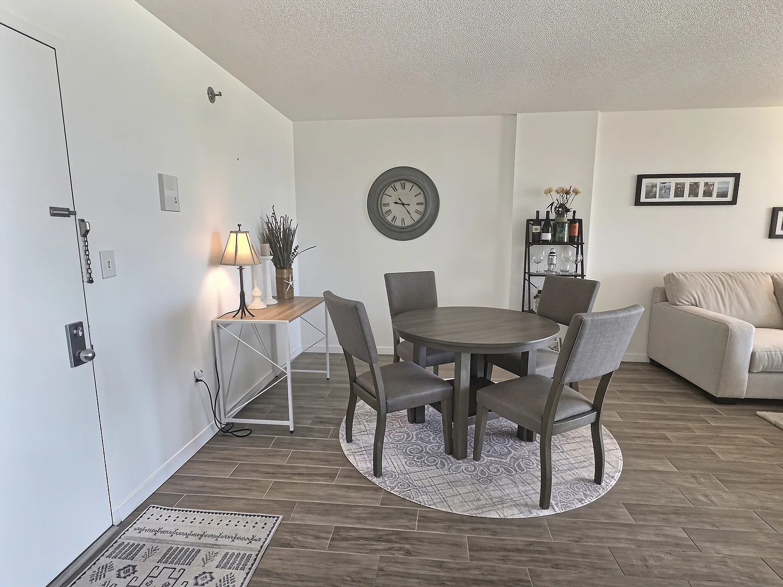 1 bed, 634 sqft, $1,180 — Photo 3