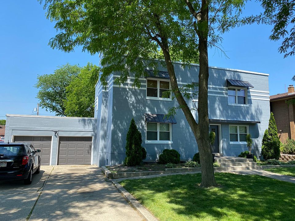 2nd image of 7636 Hohman Ave #B