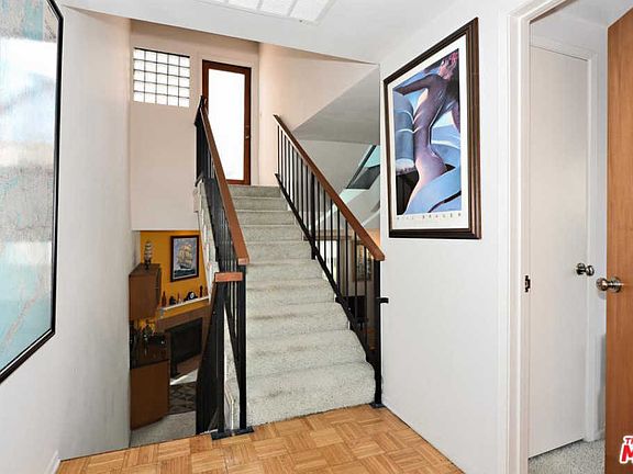 5th image of 1814 Thayer Ave APT 5
