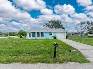 833 Ellicott Cir NW, Pt Charlotte, FL 33952