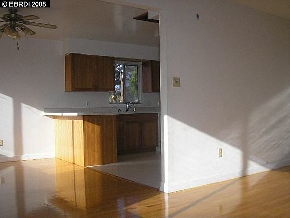 2nd image of 1801 Tulare Ave
