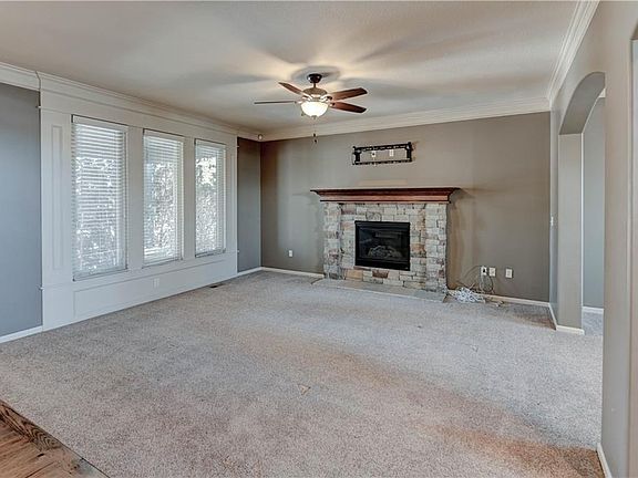 4th image of 16627 S Lind Rd