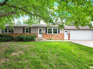 701 Somerset Dr, Metamora, IL 61548