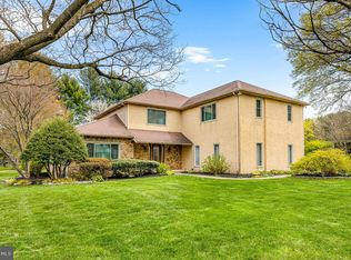 12 High Meadow Ln, Newark, DE 19711