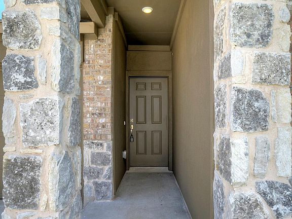 5th image of 601 Waterway Ave