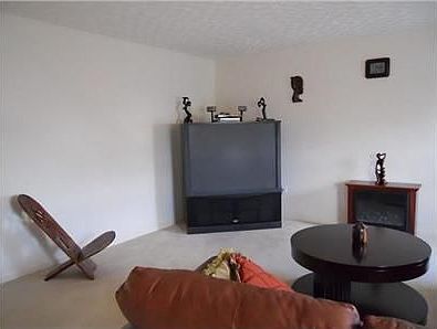 4th image of 8389 Almond Park Dr