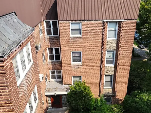 38-24 213th St #2, Bayside, NY 11361