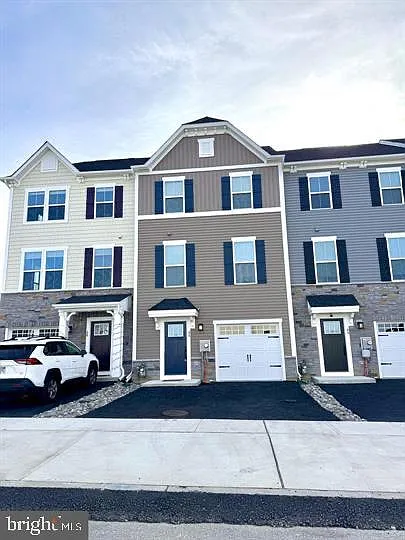 66 Glory Maple Ln — Photo 2
