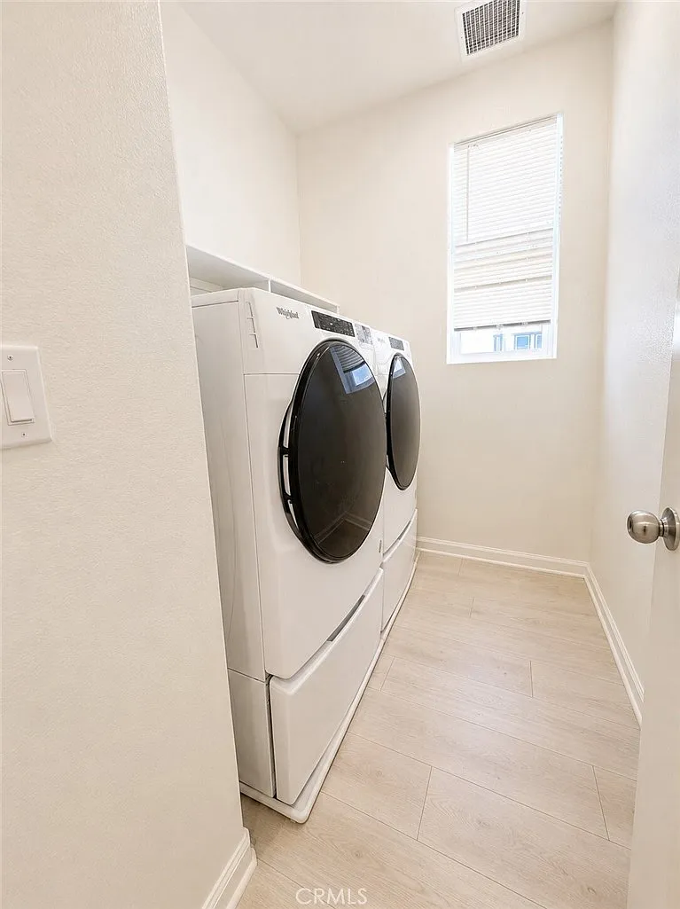 4 bed, 1810 sqft, $4,000 — Photo 4