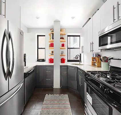 Sold by Compass | media 2