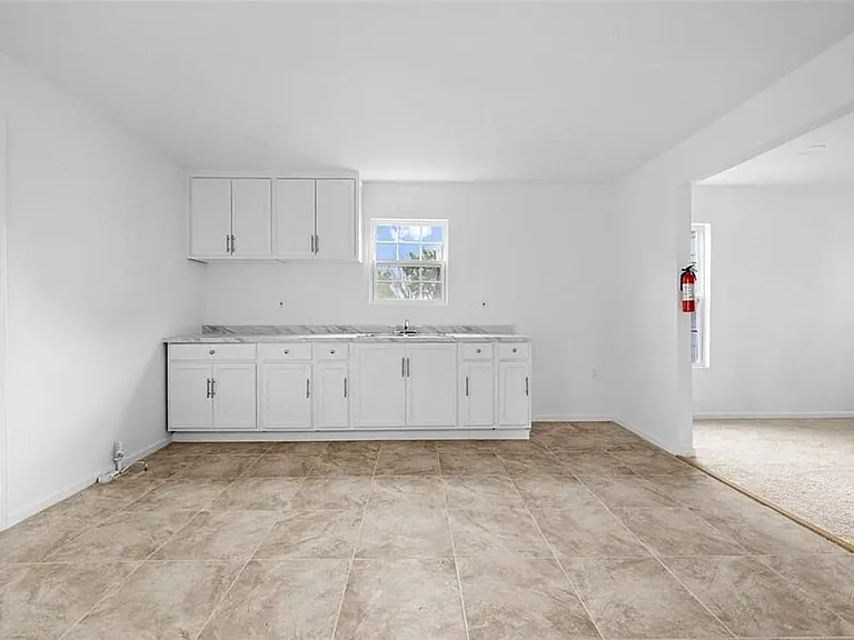 1105 Esperanza St #A — Photo 7