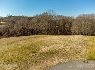 1019 Posting Pl, Boiling Springs, NC 28152