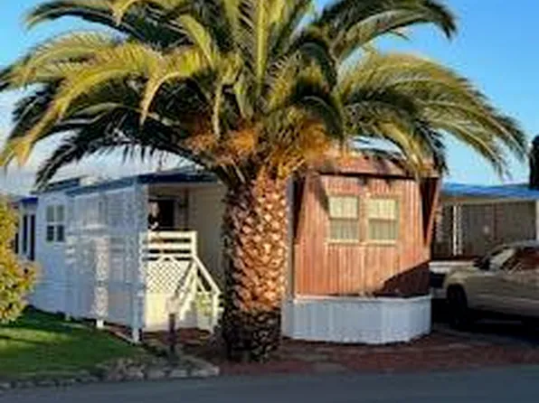 1574 Queens Row #52, Fortuna, CA 95540