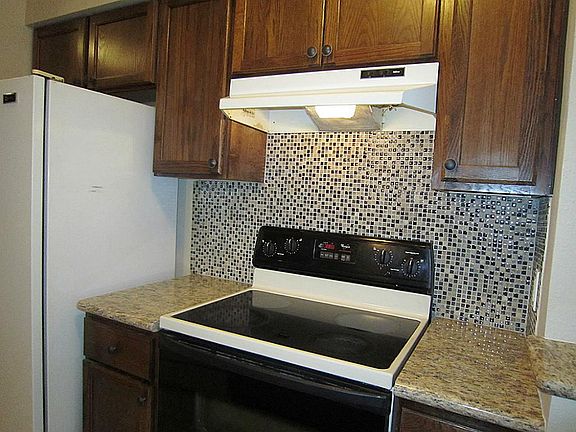 4th image of 14527 Misty Meadow Ln