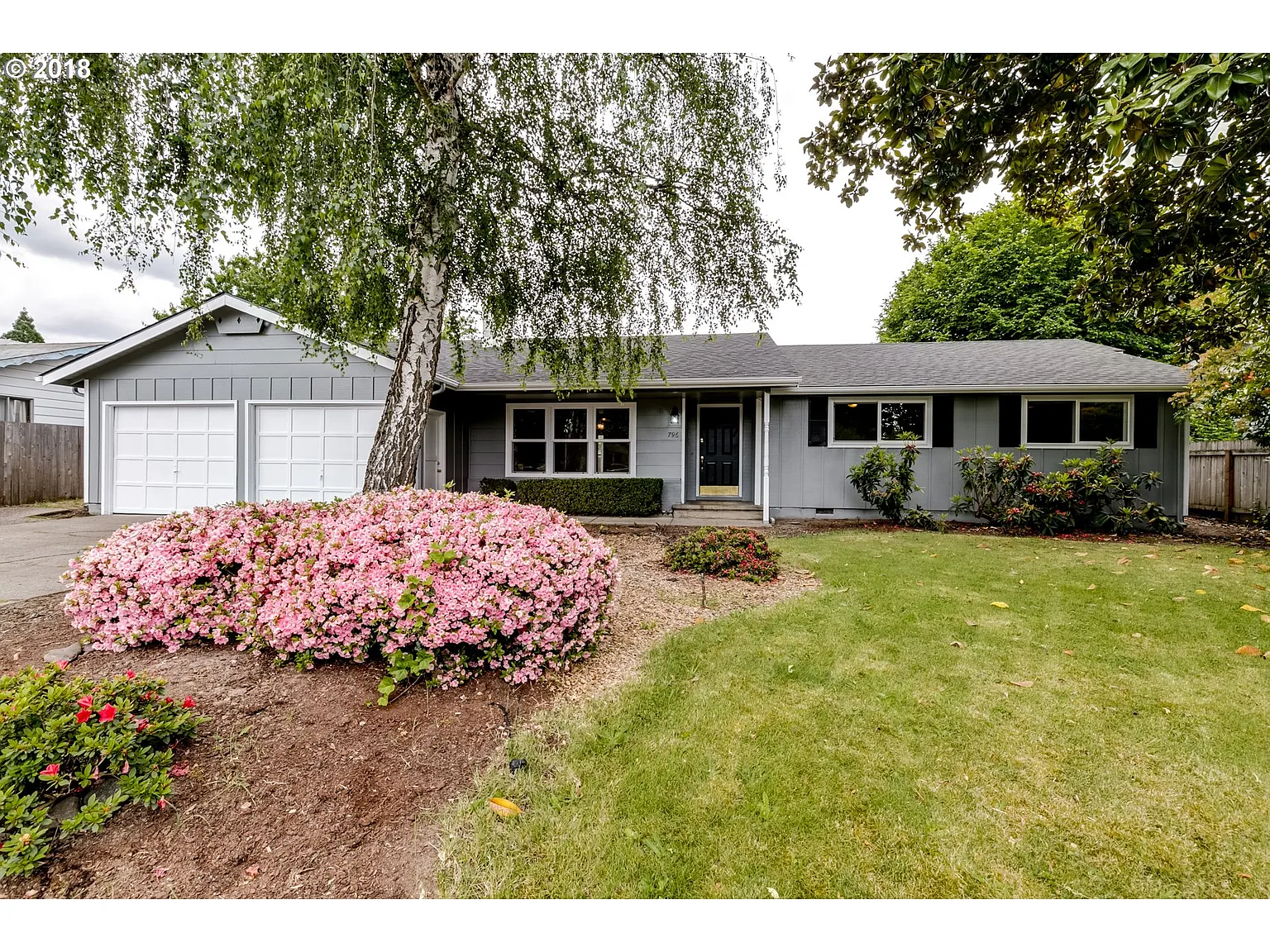 796 Silver Ln photo 1