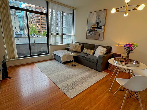 1010 Howe St #409 Photo 1