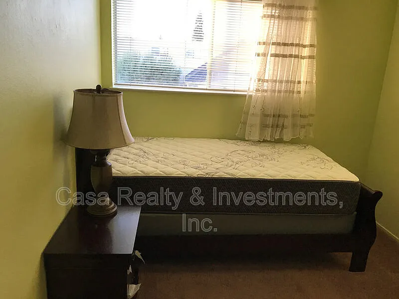 1 bed, 1.0 bath, $1,200 — Photo 4