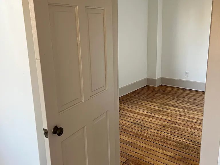 620 S Saint Joseph St — Photo 6