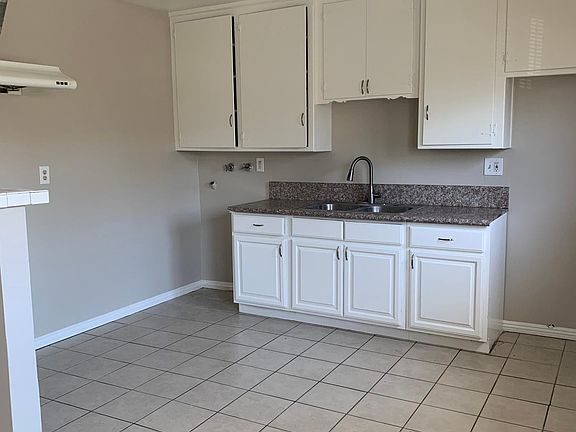 3rd image of 9307 Glendon Way