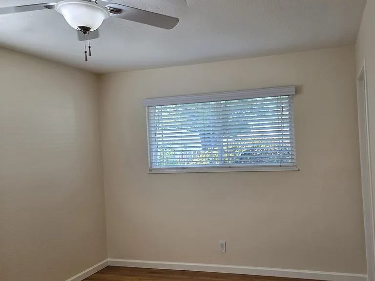 1619 Merritt St — Photo 8