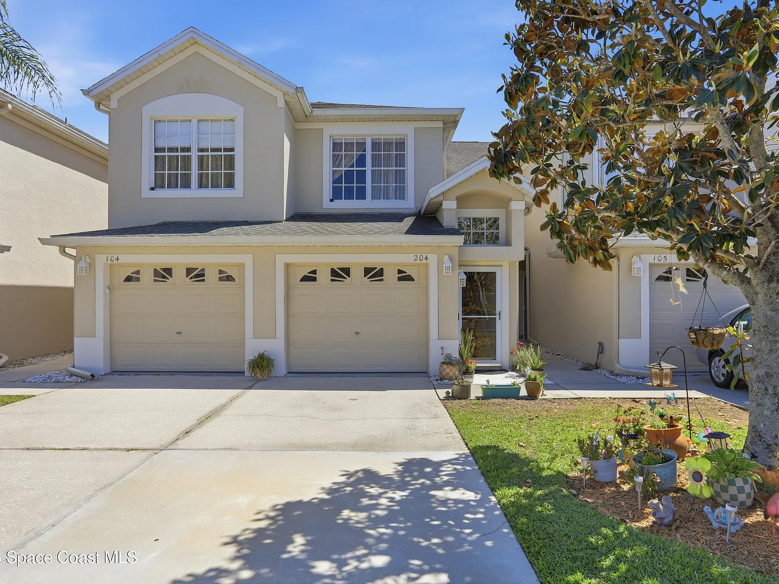 3 bed, 2.0 bath, 1811 sqft, $2,600 — Photo 1