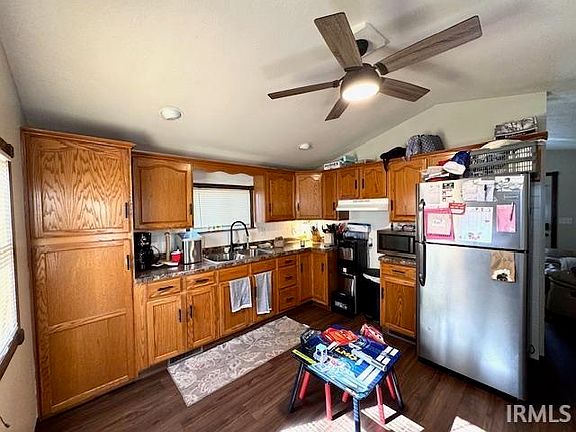 2nd image of 9815 E 750th Rd S