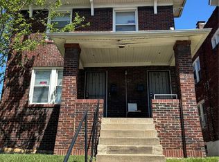 5555 Palm St, Saint Louis, MO 63120