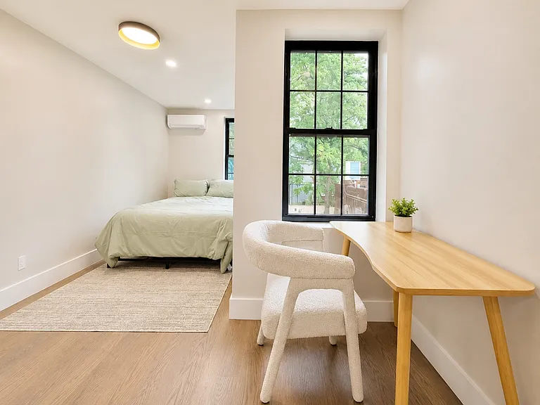 604 Metropolitan Ave #3 — Photo 6