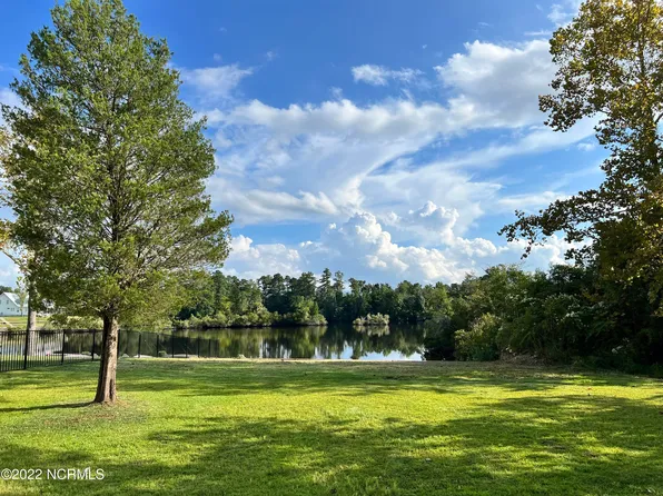 111 Shoreview Drive, New Bern, NC 28562